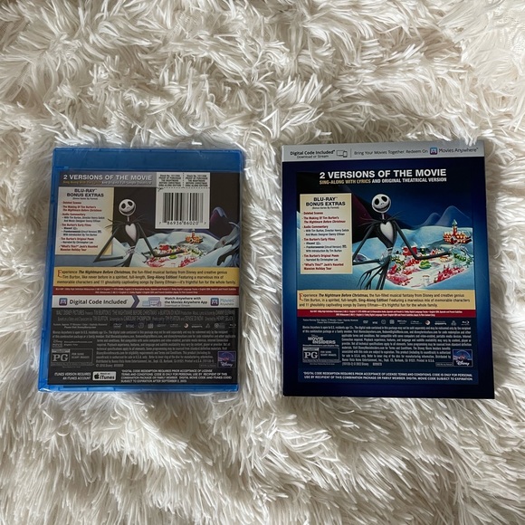 THE NIGHTMARE BEFORE CHRISTMAS BLU-RAY + DVD + DIGITAL DOWNLOAD CODE - Picture 4 of 4